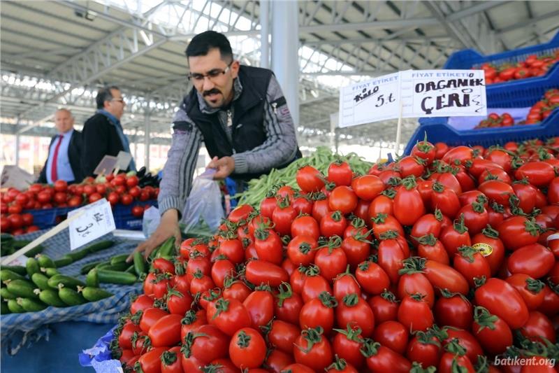 Batı Sitesi Mahallesi pazaryeri açıldı