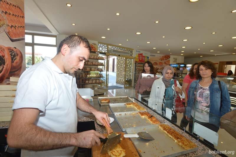 Batıkentli Halk Ekmek Atlantis Cafe'yi sevdi