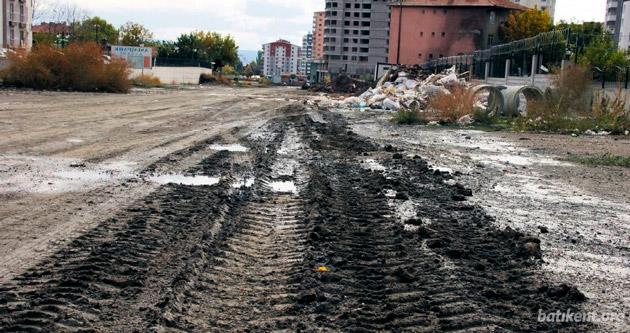 Yazın toz, kışın çamur vatandaş isyanlarda