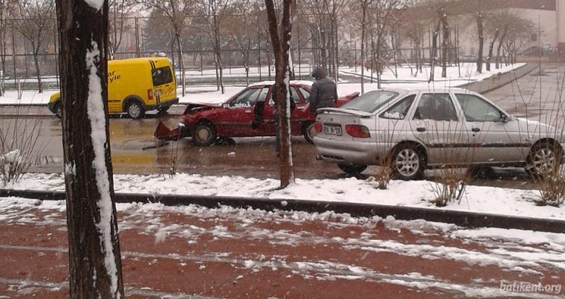 Nusret Fişek Parkı'nın yakınında kaza oldu