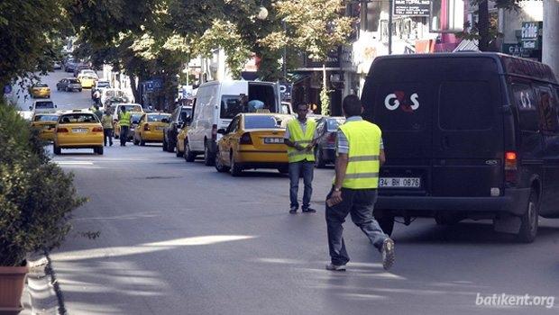 200 kişilik değnekçi timi