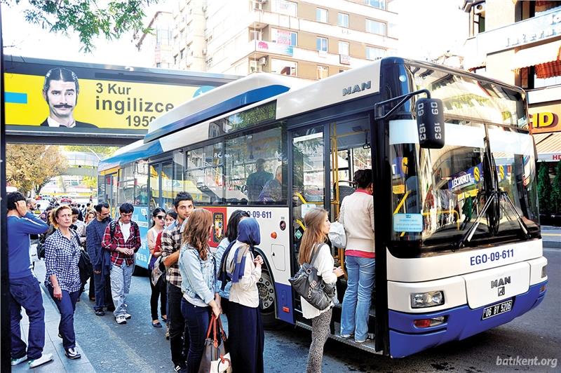 Metro ve EGO'dan yılbaşına özel gece mesaisi