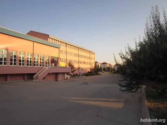 Nermin Mehmet Çekiç Anadolu Lisesi